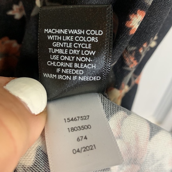 Torrid Floral Knit Cupro Dolman Black Short-sleeve Tee W-510 Plus Size 1X - Picture 8 of 10